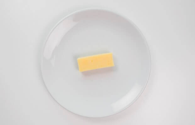 100 calories in cheddar cheese