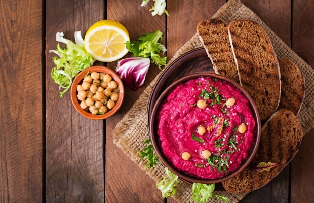 beetroot hummus