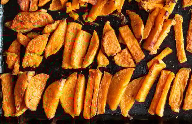Healthy sweet potato chips baking